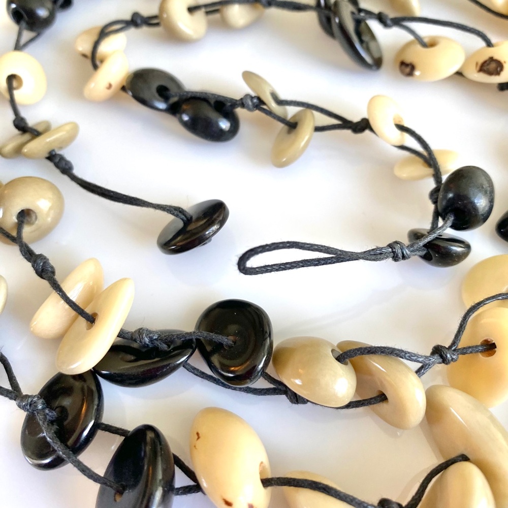 TAGUA NUT NECKLACE FROM South America - Picture 4 of 5